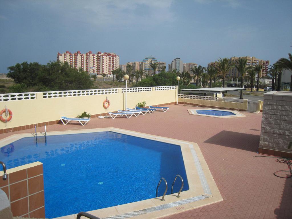 Apartamentos Turisticos Puerto Tomas Maestre لا مانغا ذيل مار مينور الغرفة الصورة