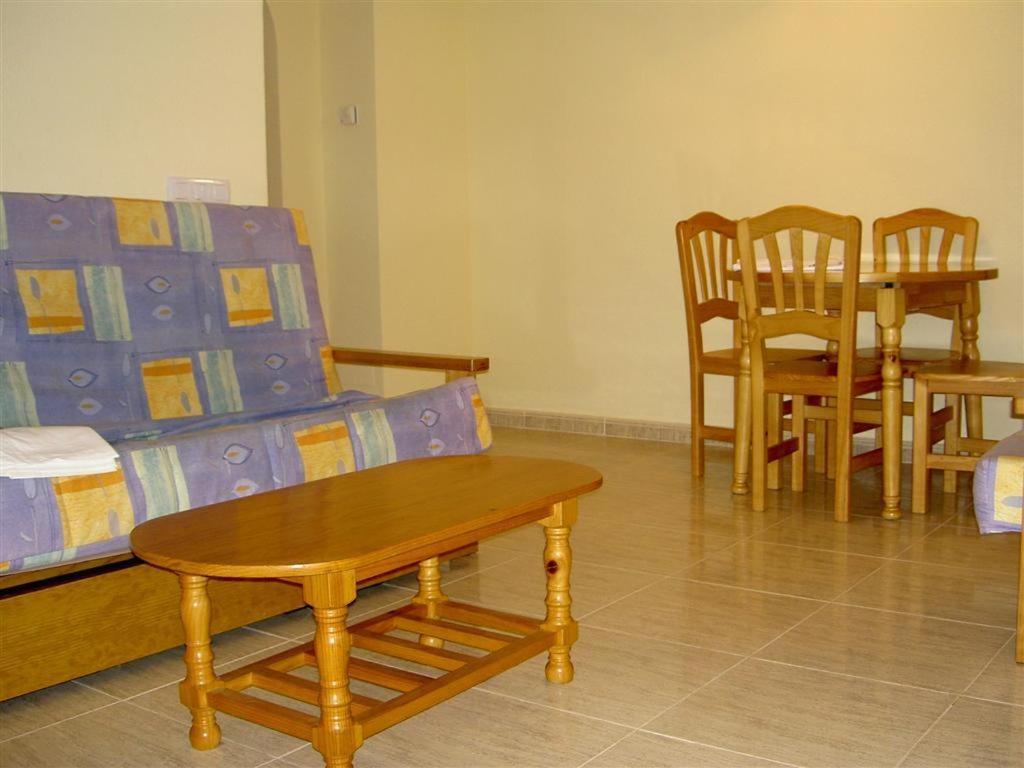 Apartamentos Turisticos Puerto Tomas Maestre لا مانغا ذيل مار مينور المظهر الخارجي الصورة