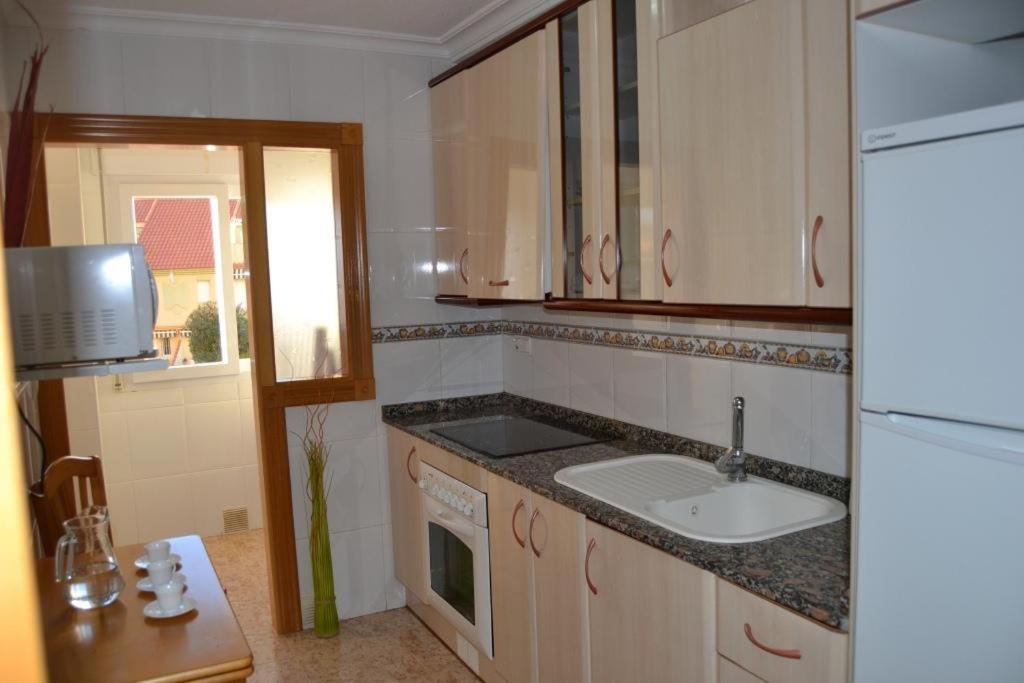 Apartamentos Turisticos Puerto Tomas Maestre لا مانغا ذيل مار مينور الغرفة الصورة