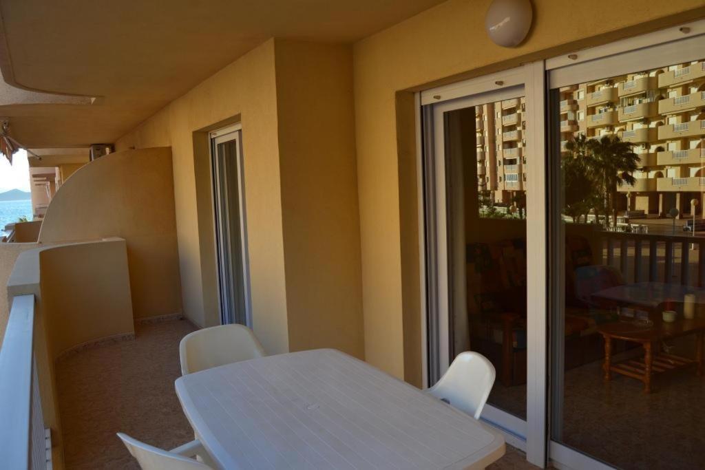 Apartamentos Turisticos Puerto Tomas Maestre لا مانغا ذيل مار مينور الغرفة الصورة